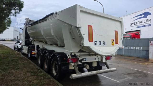 Sklopný návěs Benalu C34 CNS