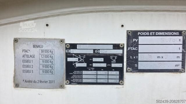 Sklopný návěs Benalu C34 CNS