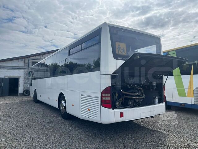 Autobus linee interurbane Mercedes-Benz Intouro