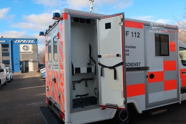 Camion de pompiers MERCEDES-BENZ Sprinter II 316 CDI/RTW/Klima/Kamera/FN: 37-01