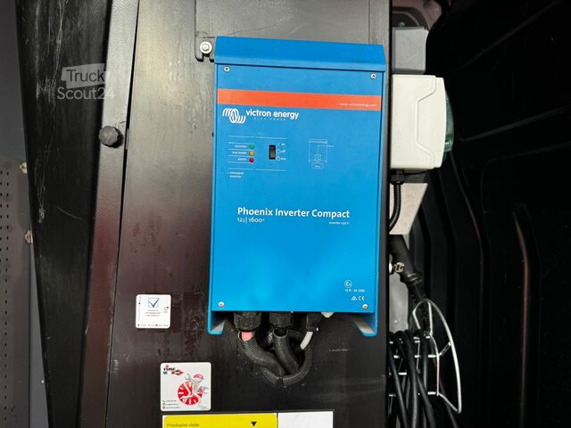 Fourgonnette Renault Hubarbeitsbühne Versalift  VTL-145 F
