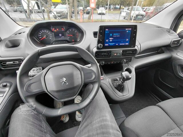 Hűtőfelépítményes furgon PEUGEOT Partner M 1.5 BlueHDi 100
