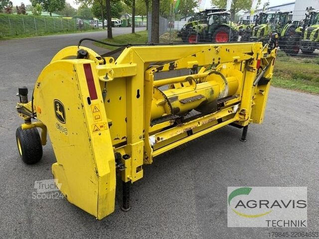 Hakselaar John Deere 7580I + Kemper 375 Plus + Pickup