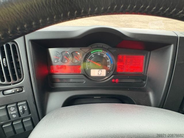 Chladený nákladný automobil RENAULT 16t Kühlkoffer 8m Lang