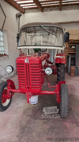 ретро трактор IHC Cormik B214