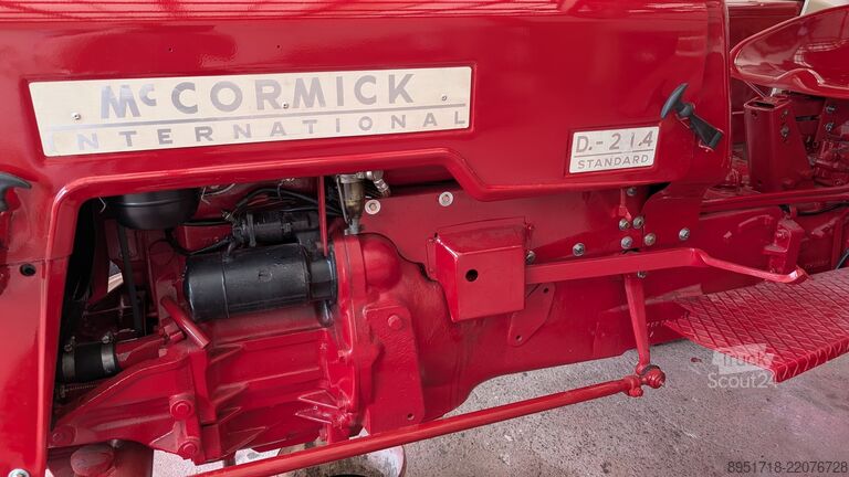 ретро трактор IHC Cormik B214