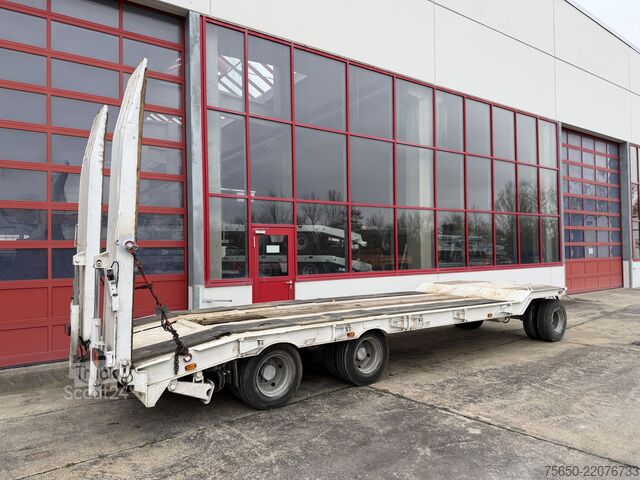 Remorque porte-engins surbaissée Müller Mitteltal T3  3 Achs Tiefladeranhänger