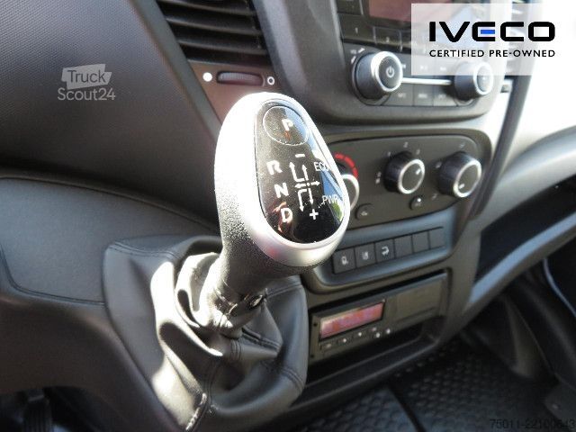 Dostavno vozilo s kesonom IVECO Daily 70C18HA8/P Koffer/LBW, Klima, NL 3228kg