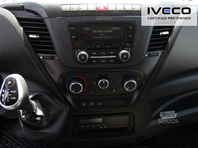 Dostavno vozilo s kesonom IVECO Daily 70C18HA8/P Koffer/LBW, Klima, NL 3228kg