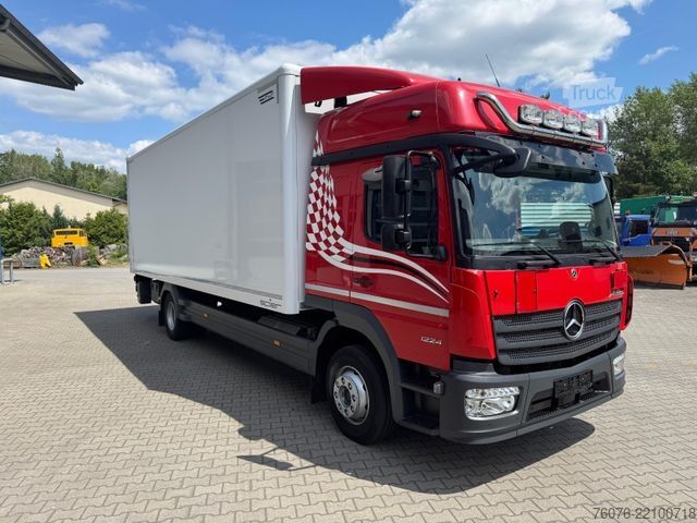 Фургон (грузовой автомобиль) MERCEDES-BENZ 1224 L 7,3m  LBW 1.5t Klima Heizung 1 Bett