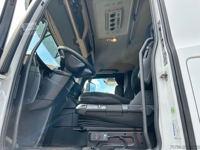 Kravas automašīnai uzstādīts celtnis MERCEDES-BENZ 2642 Pritsche Plattform BDF+PK 27000 Kran+Seilw.