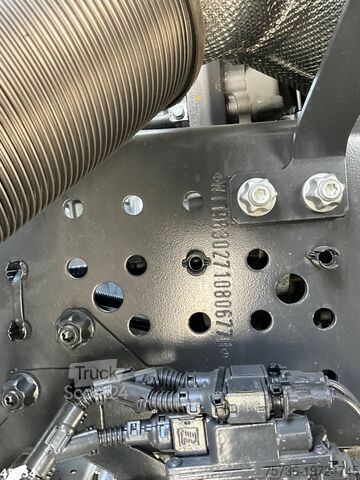 Jätteenkeräysauto Mercedes-Benz Actros 2533 Euro 6 Zoeller 22m³