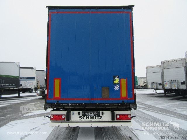 Nyitott ponyvás félpótkocsi Schmitz Cargobull Curtainsider Coil Getränke