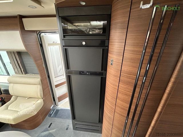 Integroitu matkailuauto CARTHAGO chic c-line I 4.9 LE Sky Dream Comfort