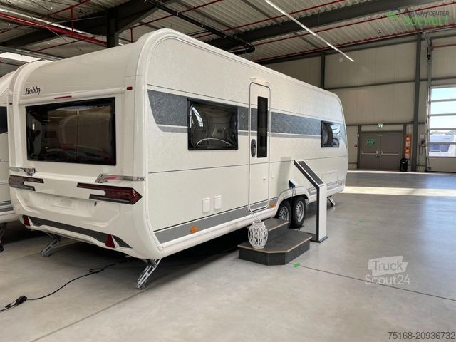 Lakókocsi HOBBY Prestige 620 CL Abverkauf / 2200 kg
