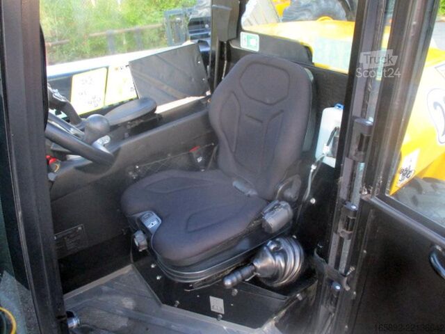 Manipulator telescopic JCB 516-40