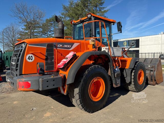 ładowarka DOOSAN DL 300-5 - HOOGKIEPBAK / HIGH LIFT BUCKET -  CA...