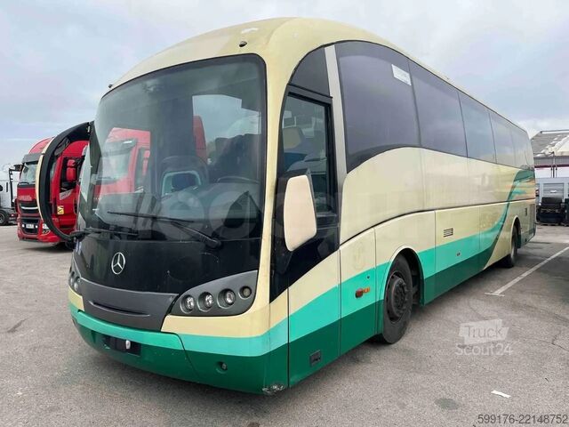 Varredora de rua Mercedes-Benz Sideral 2000