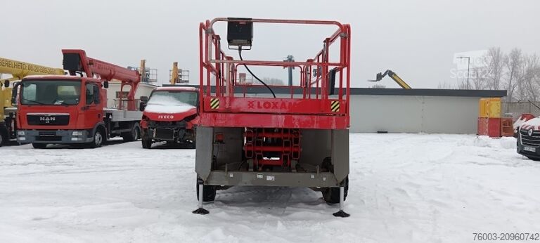 Dvižna ploščad škarjasta Haulotte H12SXL - 12m, 4x4, diesel