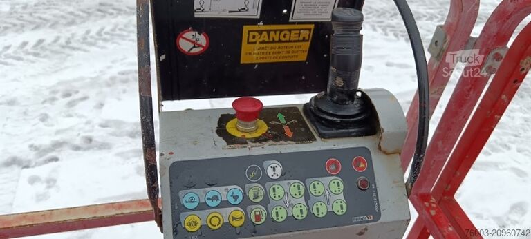 Dvižna ploščad škarjasta Haulotte H12SXL - 12m, 4x4, diesel