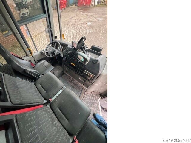 Camion à ordures Mercedes-Benz 2635 6x2 Econic Euro6/Faun Vario II 524