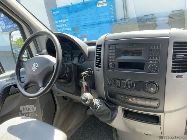 Kleinbus VOLKSWAGEN Crafter Kasten 35 kurz L1H2 Hochdach