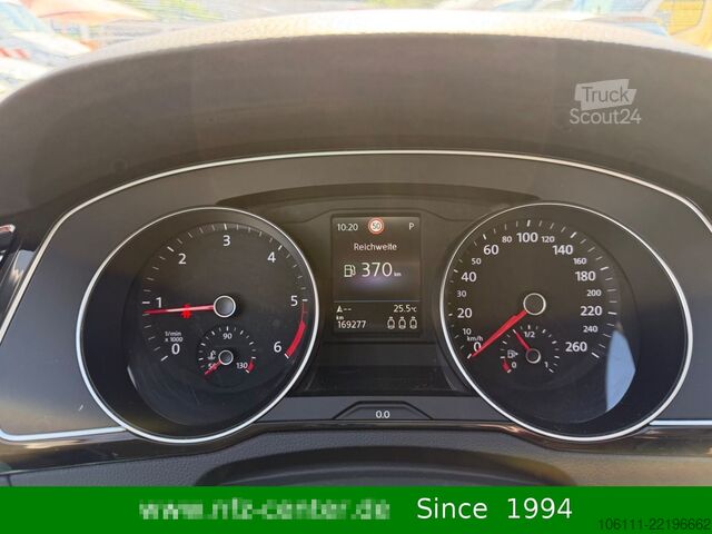 Минибус VOLKSWAGEN Passat Variant Business 2,0TDI DSG ACC