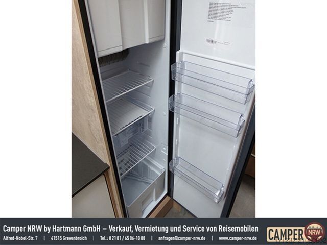 Camping-car semi-intégré LAIKA Ecovip L 3009 Automatik, Chassis Paket, AHK