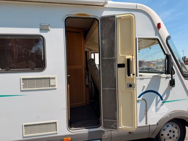 Integrerad husbil HYMER/ERIBA B 534 motor KLIMA