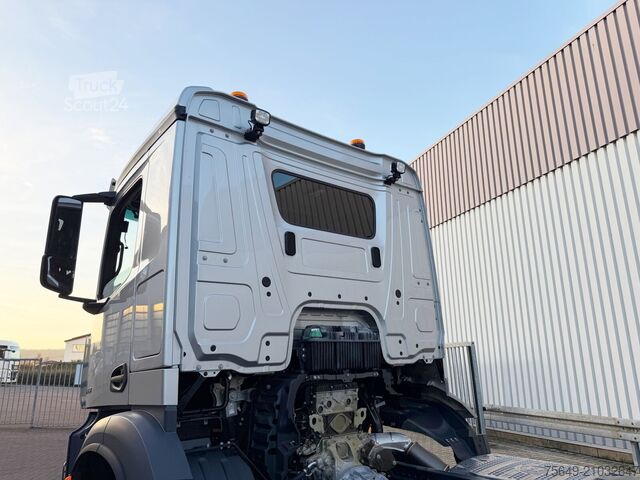 Podwozie ciężarówki Mercedes-Benz Arocs 2553 L 6x2 Arocs 2553 L 6x2, Lenk-/Liftachse, Navi, MultimediaCockpit, Motorabtrieb