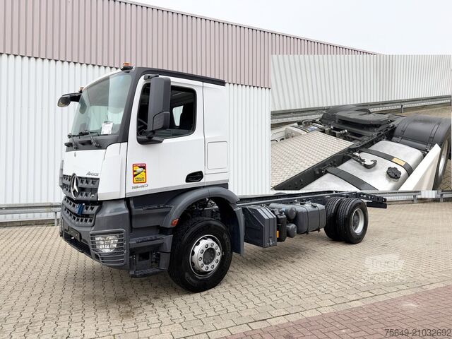 Autocamion cu destinație specială Mercedes-Benz Arocs 1840 K 4x2 Arocs 1840 K 4x2, MultimediaCockpit, 2x Nebenantrieb, NMV & Motorabtrieb