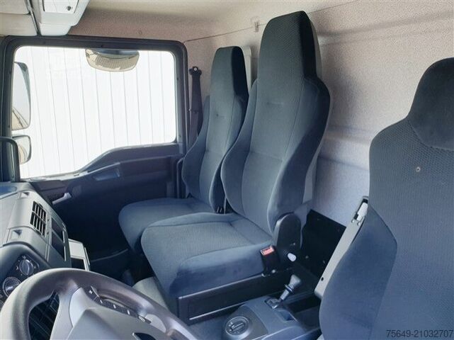Customized van MAN TGL 8.220 4x2 BL TGL 8.220 4x2 BL, Verkaufsaufbau, NUR 15.800KM!