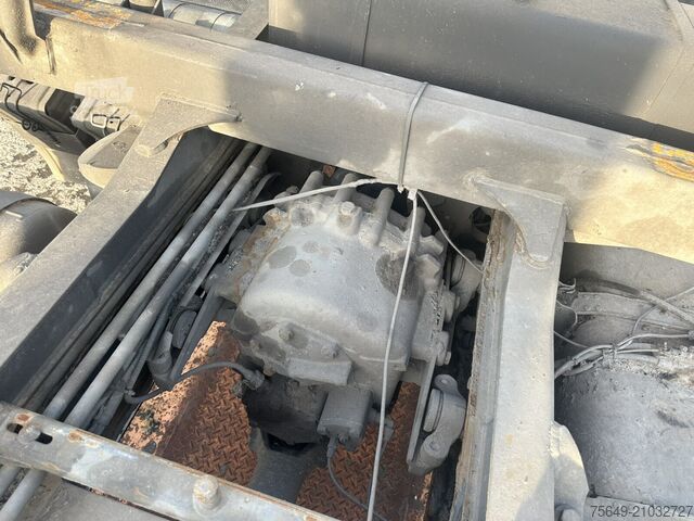 Lastbilchassi Scania 124C 400 6x6 124C 400 6x6