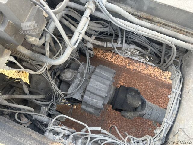 Lastbilchassi Scania 124C 400 6x6 124C 400 6x6