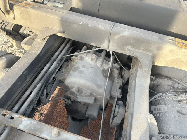 Tresidig tippbil Scania 124C 400 6x6 124C 400 6x6