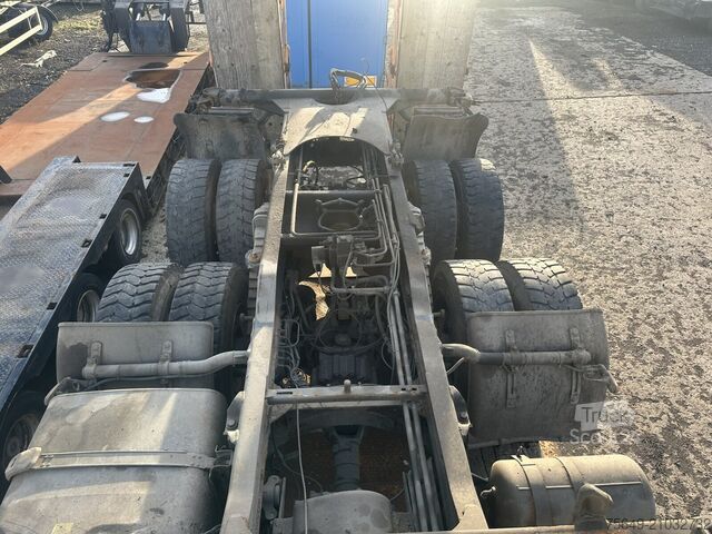 Τρίπλευρο ανατρεπόμενο φορτηγό Scania 124C 400 6x6 124C 400 6x6