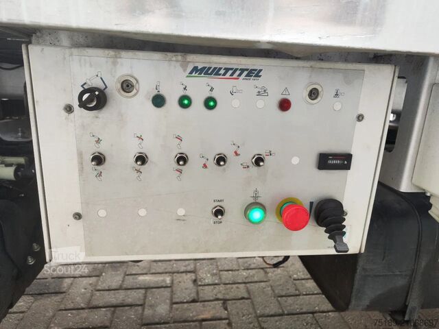 Lifting platform Mitsubishi Fuso 3C13 Multitel MXE200