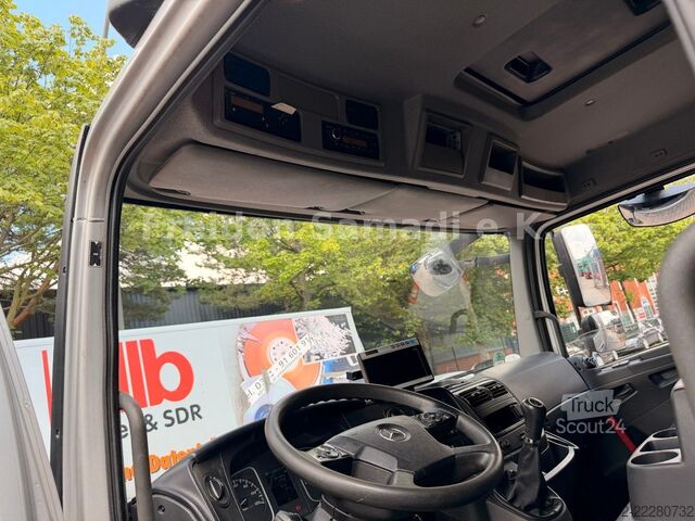 Skříňová dodávka MERCEDES-BENZ Atego  4x2 818  OM934 4x2 Koffer Palfinger LBW