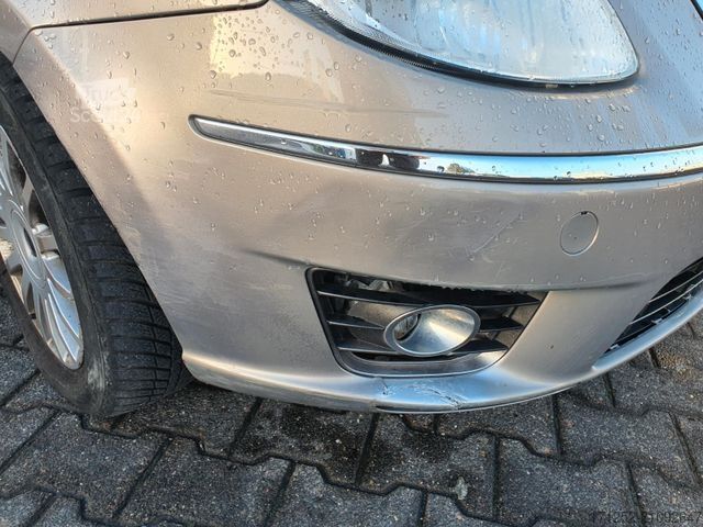 Kleinbus LANCIA MUSA Musa Elefantino