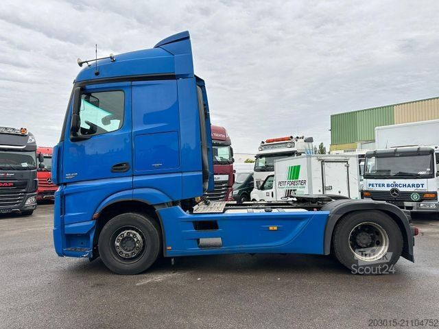 Standard dragbil MERCEDES-BENZ Actros 1842