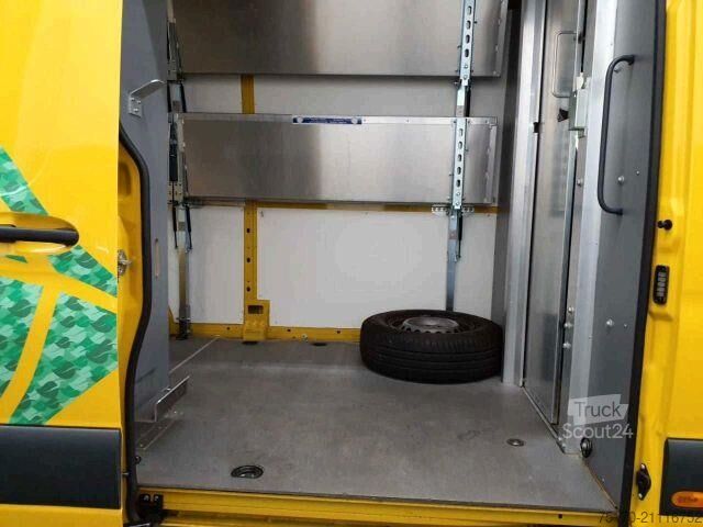 Hochdachkombi Mercedes-Benz eSprinter 312 DHL Regal KEP-Ausbau