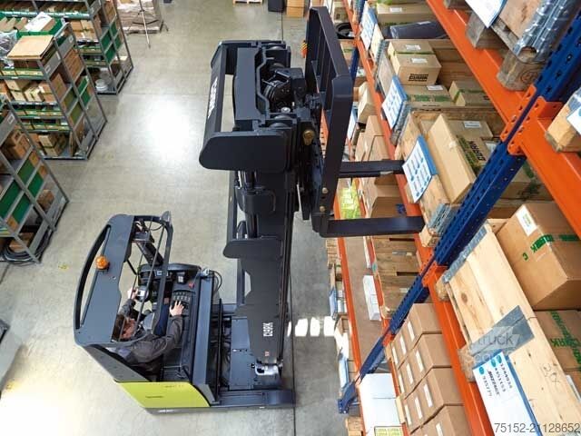 Heftruck met intrekbare mast Clark SRX 14