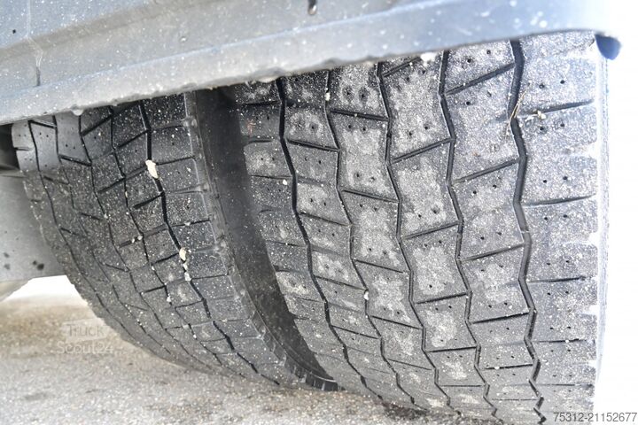 Autocarro con pianale e telone Mercedes-Benz Actros 1843  Retarder AHK LBW 2,7m