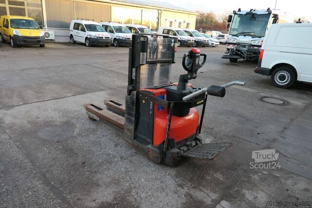 Ručný paletový vozík bt SWE 200D Batterie schwach! 36/2020