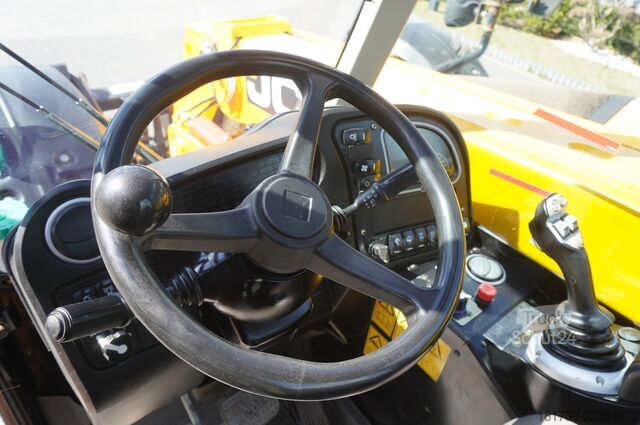 Teleloader JCB 526-56 AGRI Plus / 5.6 m / joystick