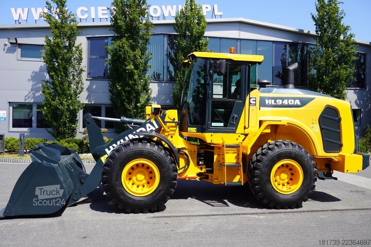 Posmainais iekrāvējs Hyundai HL940A articulated loader / year 2021 /