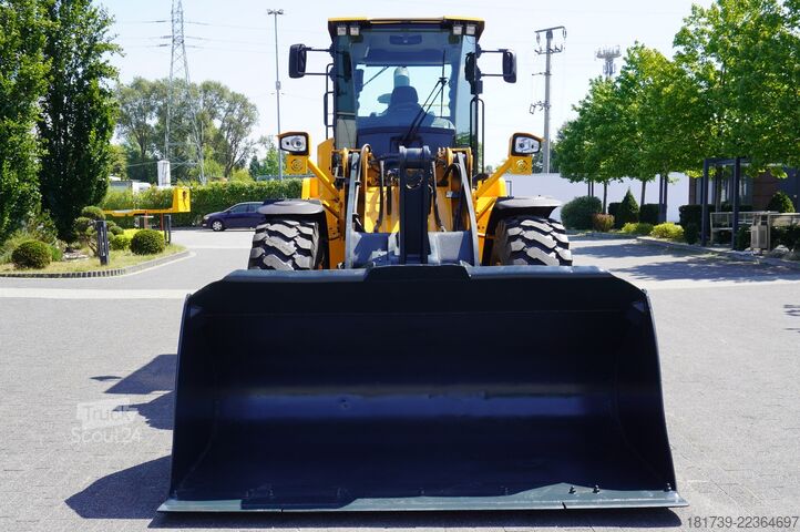 Posmainais iekrāvējs Hyundai HL940A articulated loader / year 2021 /