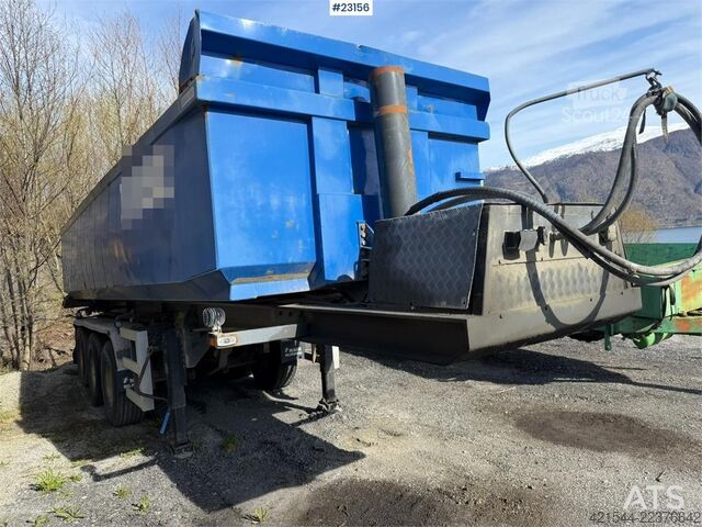  Maur Bilpåbygg 3 axles and tipping semi-trailer for sale as a rep