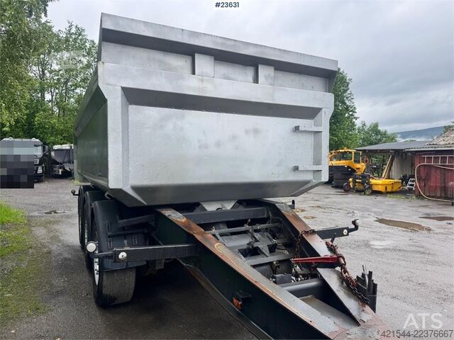  Maur Triple-Axle Trailer – Needs Repair