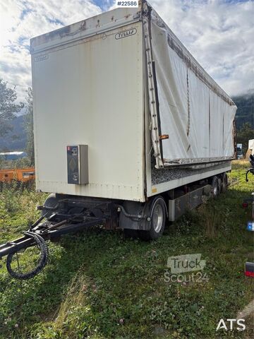  Tyllis trailer with chip body and tipper – hydraulic side